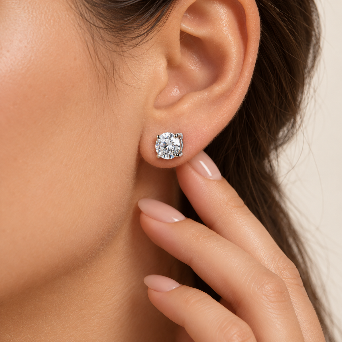 Luce Round Studs