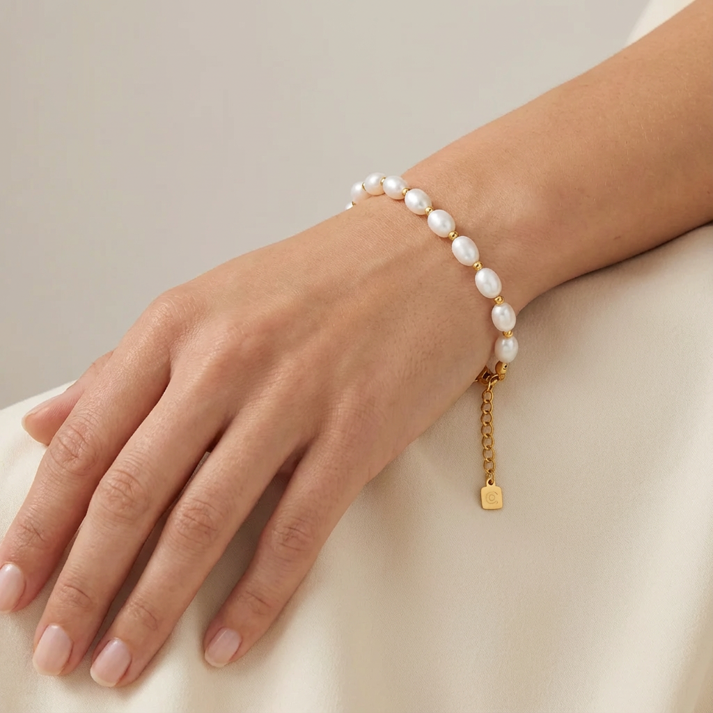 Luna Pearl Bracelet