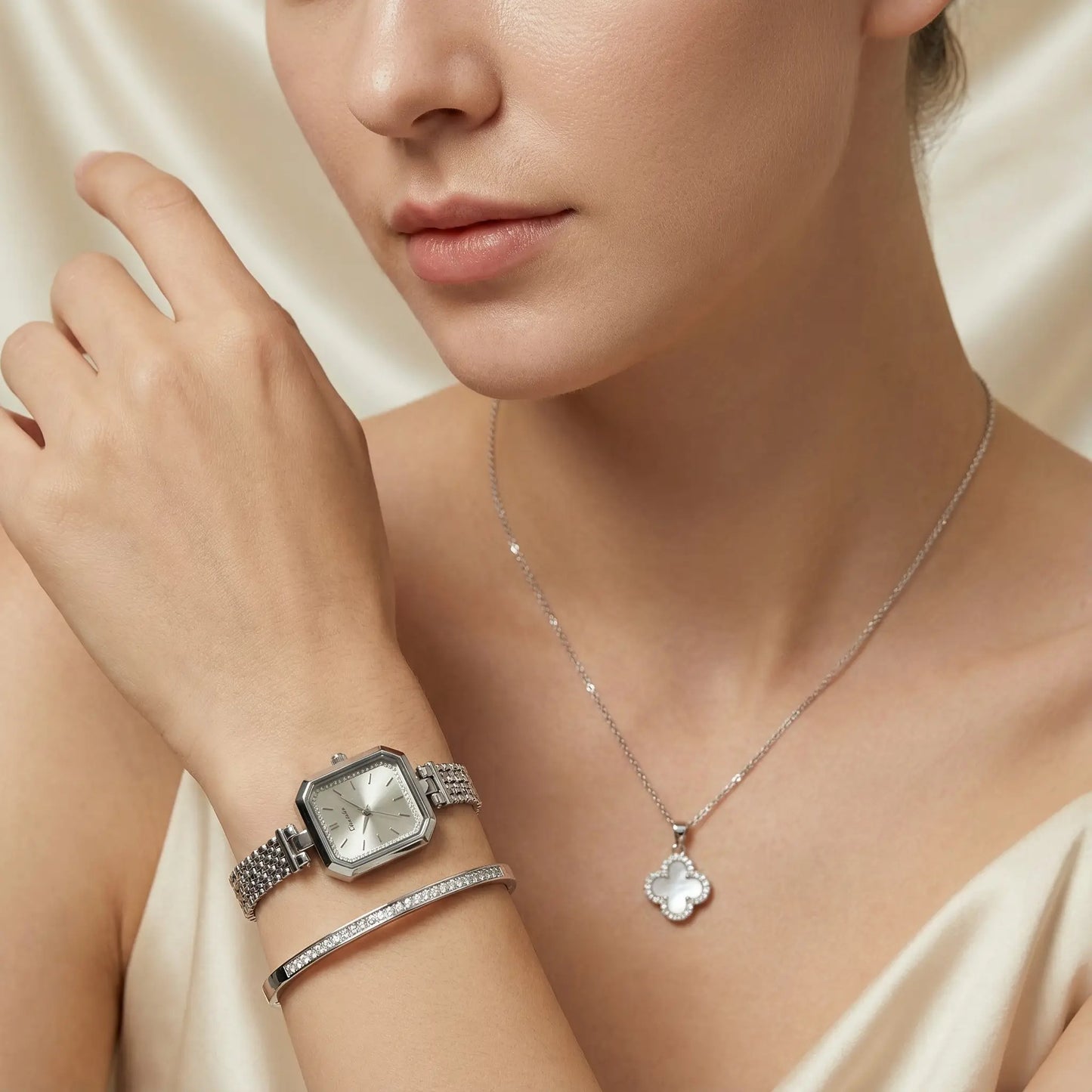 Luna Clover - Treasure Box