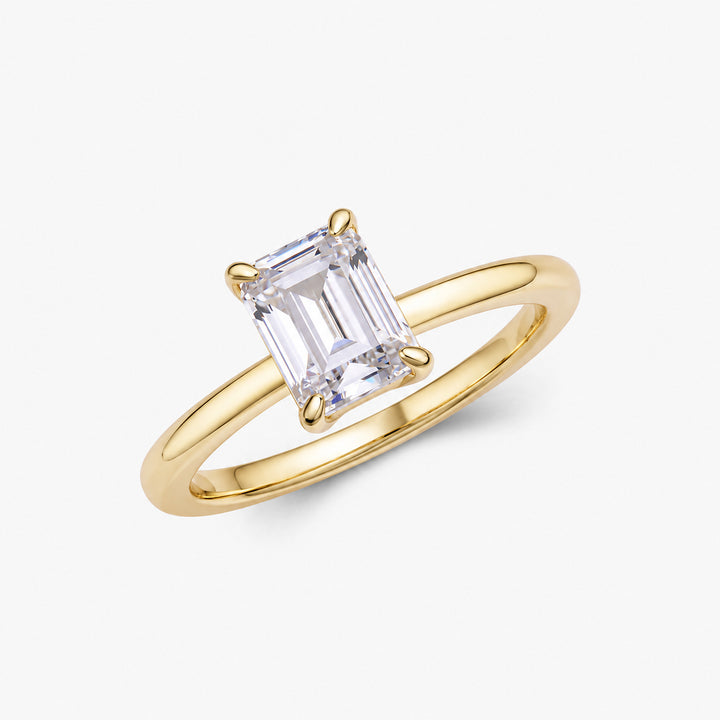 Clara Emerald Solitaire