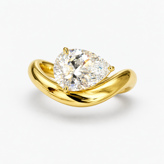 Goccia Pear Ring