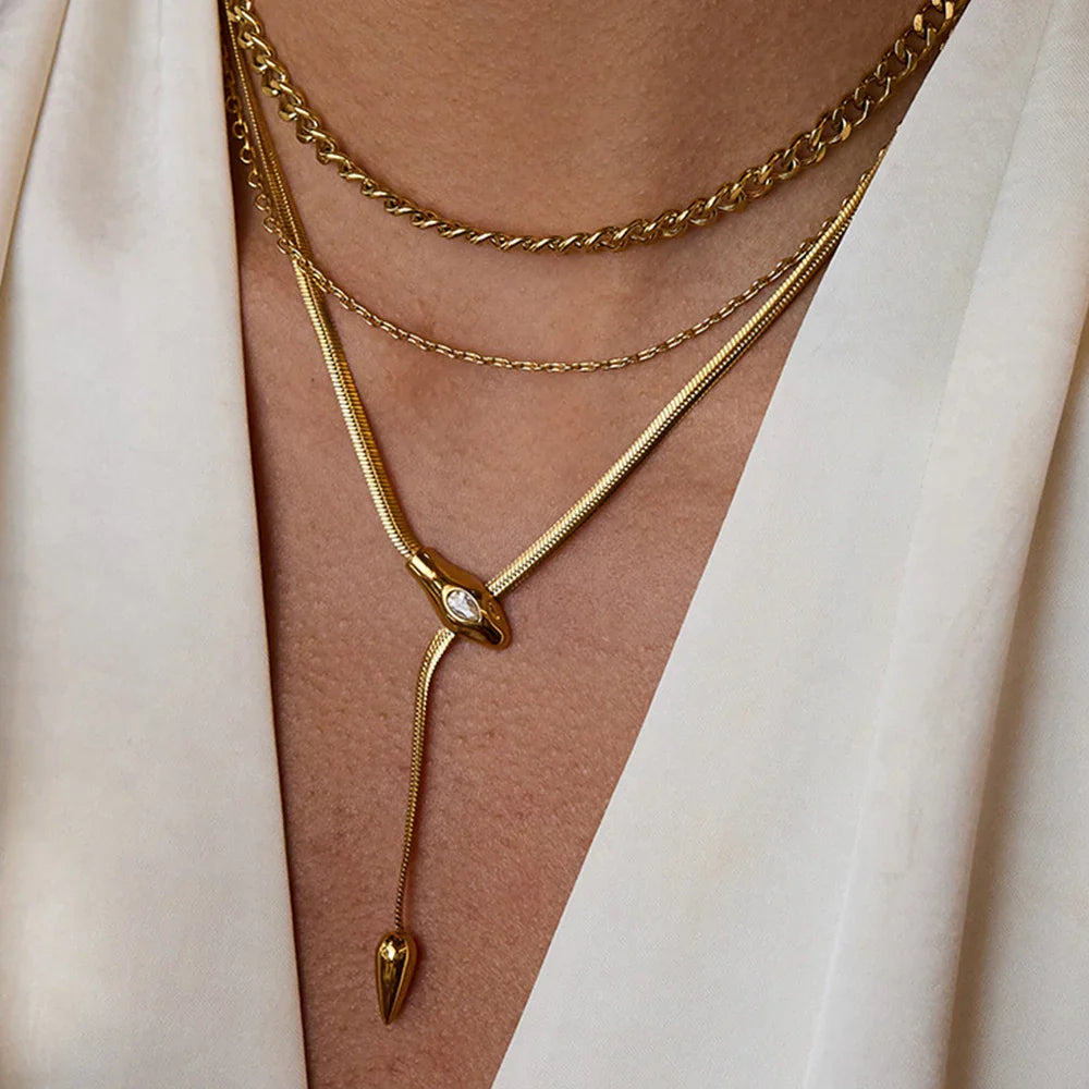 Spotlight Serpentine Necklace with Zircon Accents