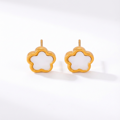 Spotlight White Blossom Earrings