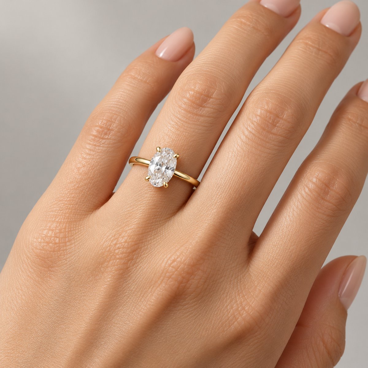 Aurora Oval Solitaire