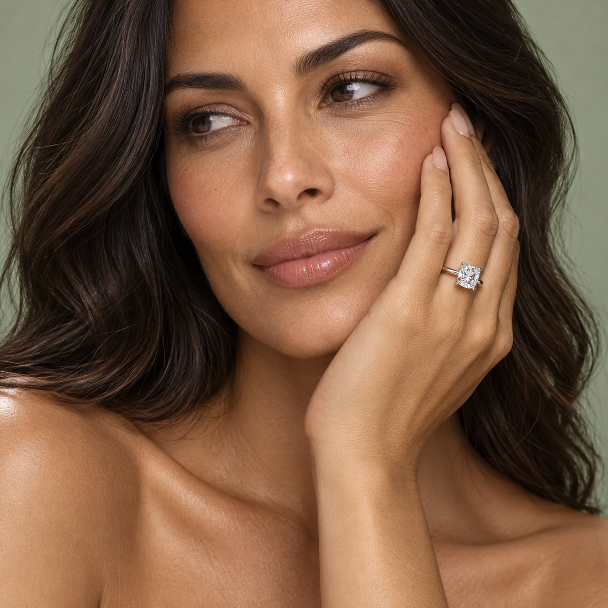 Viola Cushion Solitaire