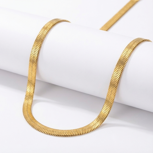 Spotlight Sleek Shine Necklace