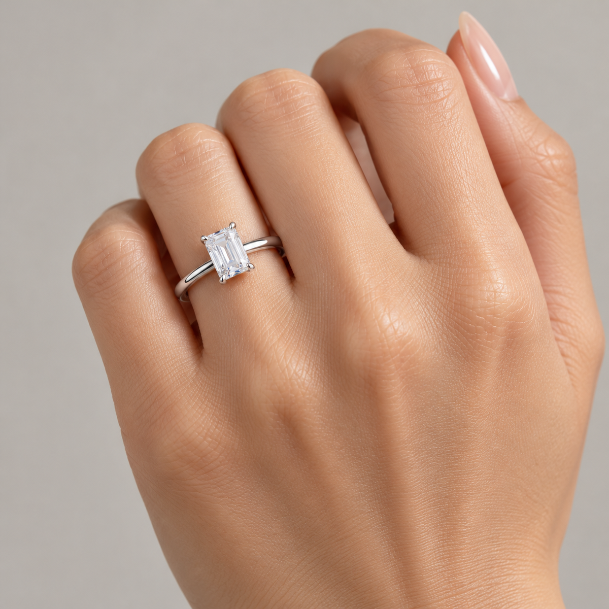 Clara Emerald Solitaire