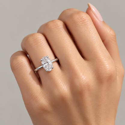 Aurora Oval Solitaire