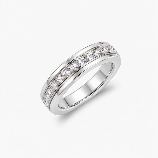 Sparkling Spinner Ring